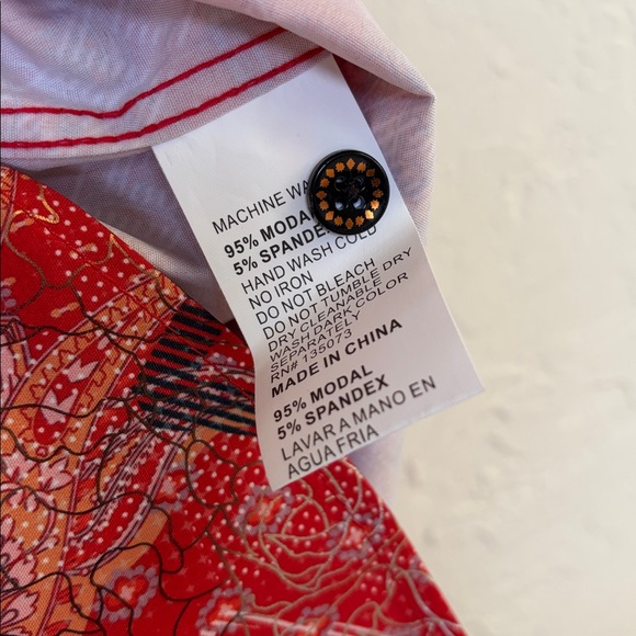 V.I.P Collection Patterned Button-up Shirt - Picture 5 of 5